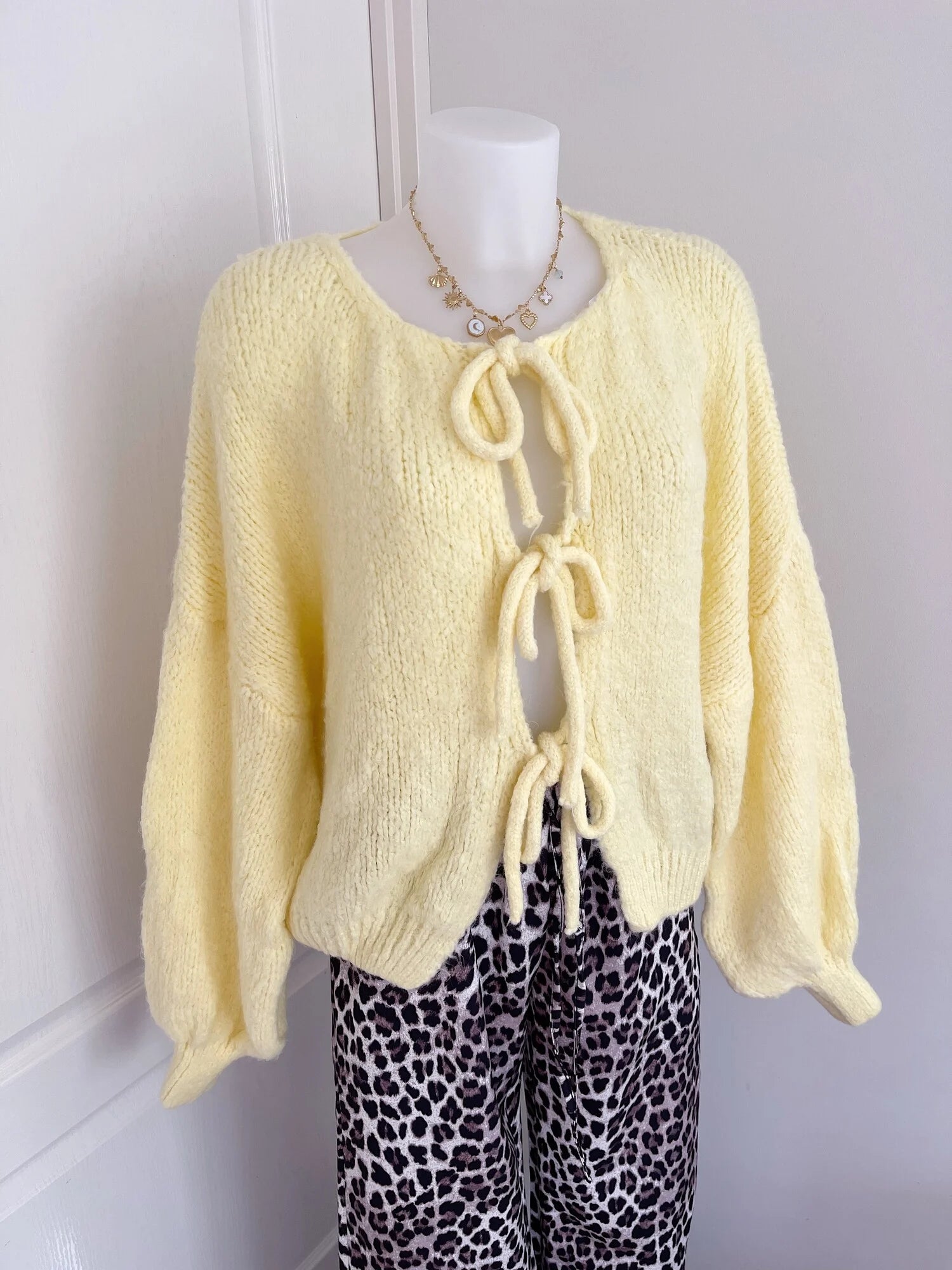 Bow Knit Sweater / Yellow