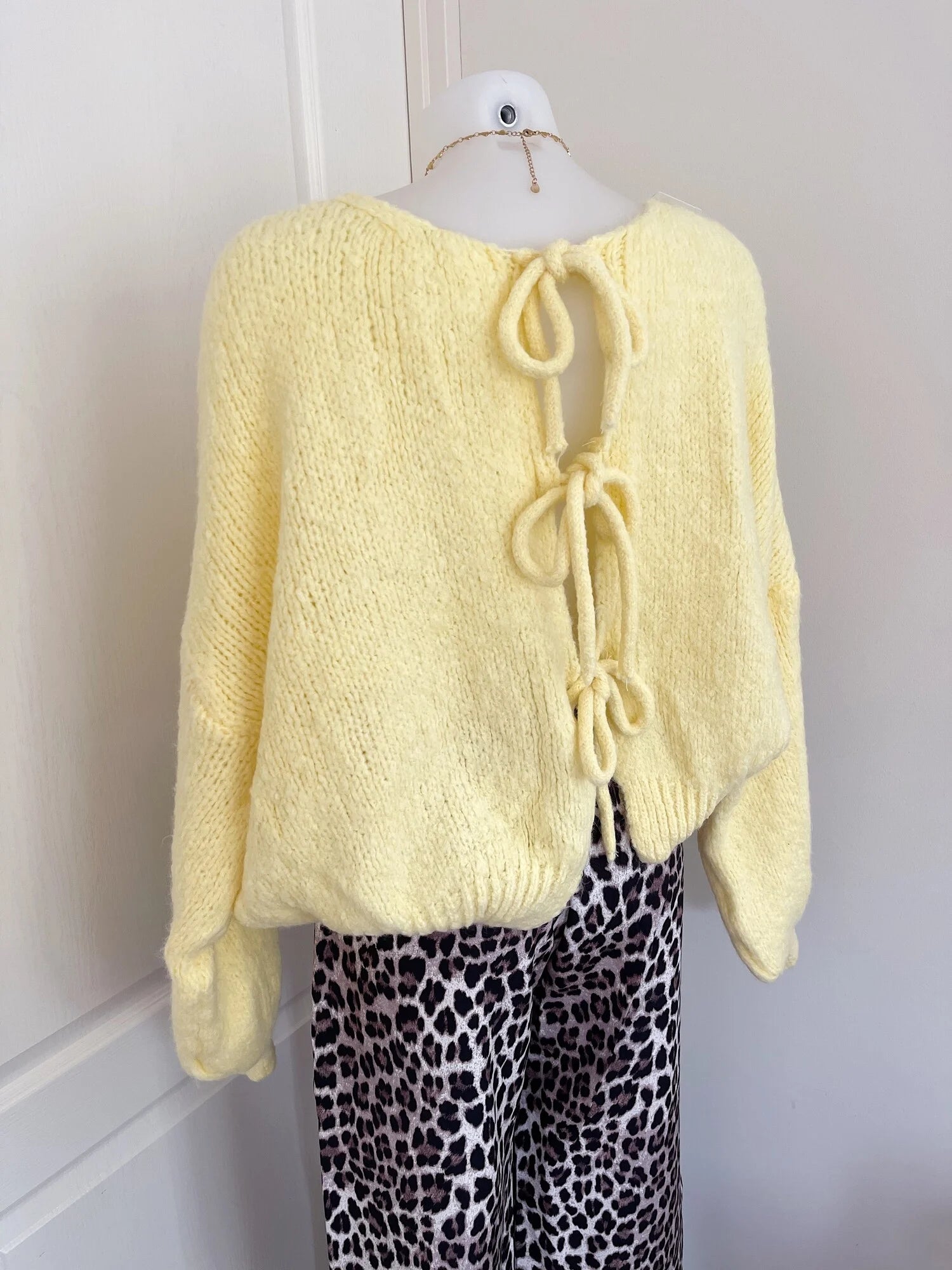 Bow Knit Sweater / Yellow